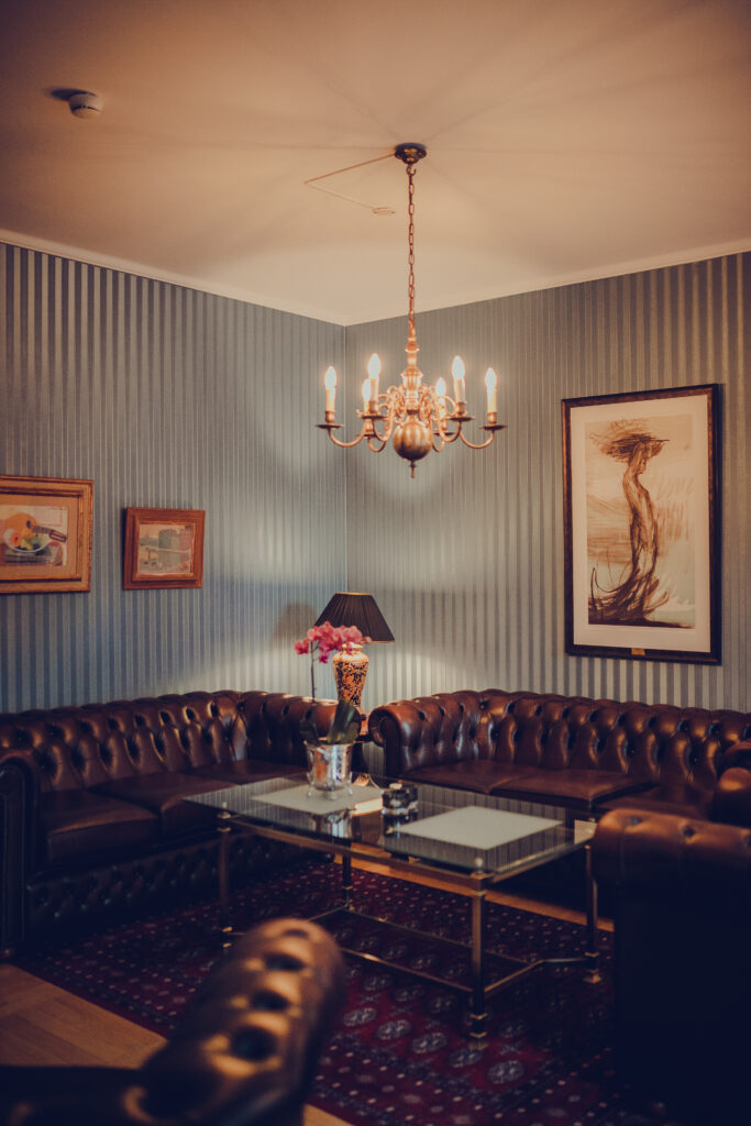 Blåstua i Bromsgård. Her får gjestene servert apertiff.